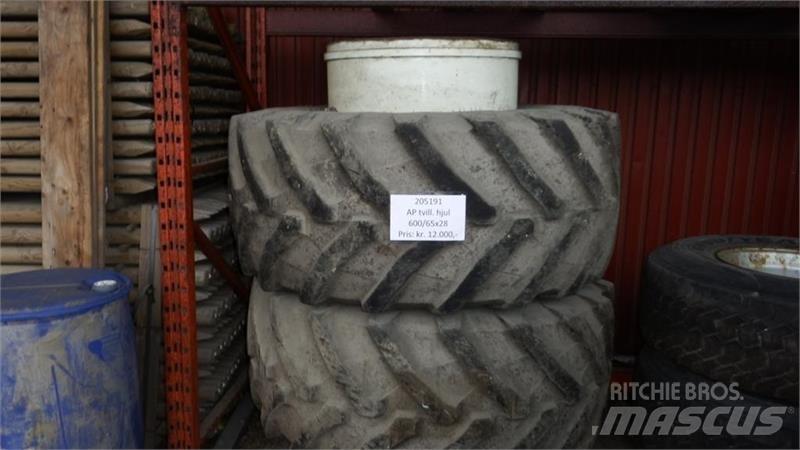 AP 600/65R28 Gumiabroncsok, kerekek és felnik