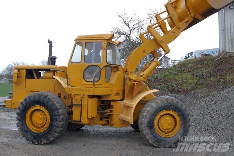 CAT 966 C Gumikerekes homlokrakodók