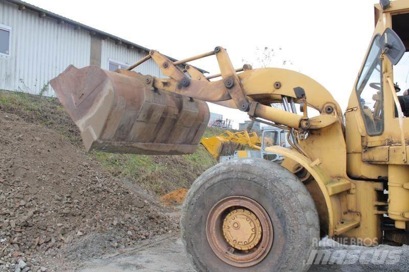 CAT 966 C Gumikerekes homlokrakodók