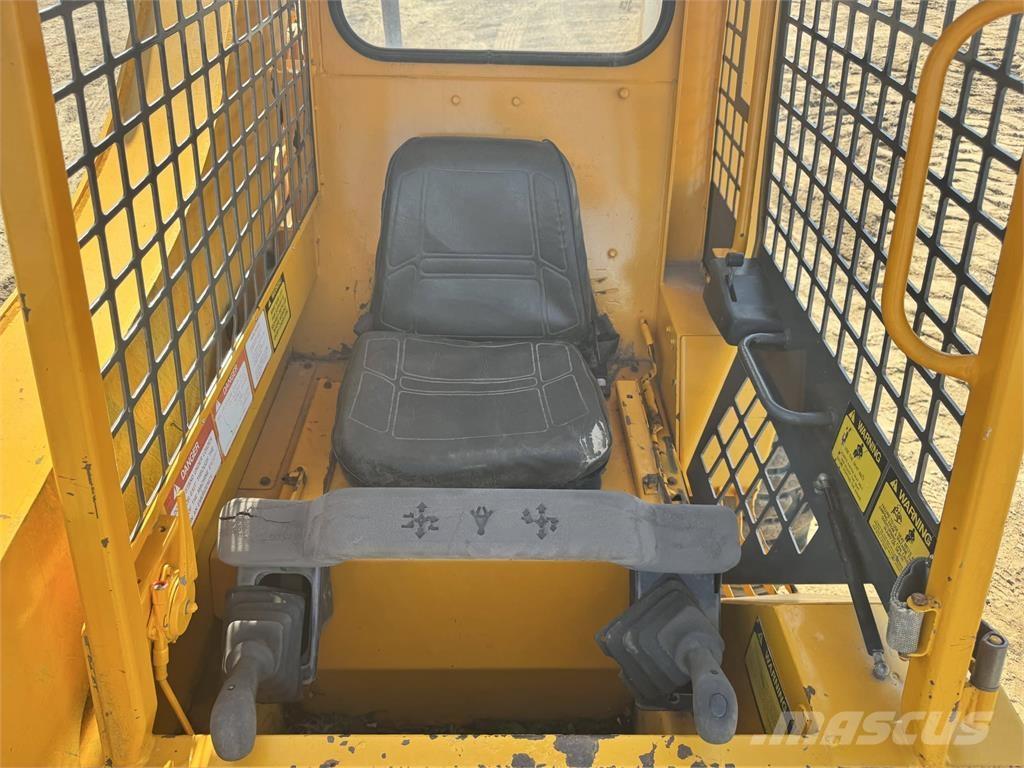 JCB 165 Kompaktrakodók