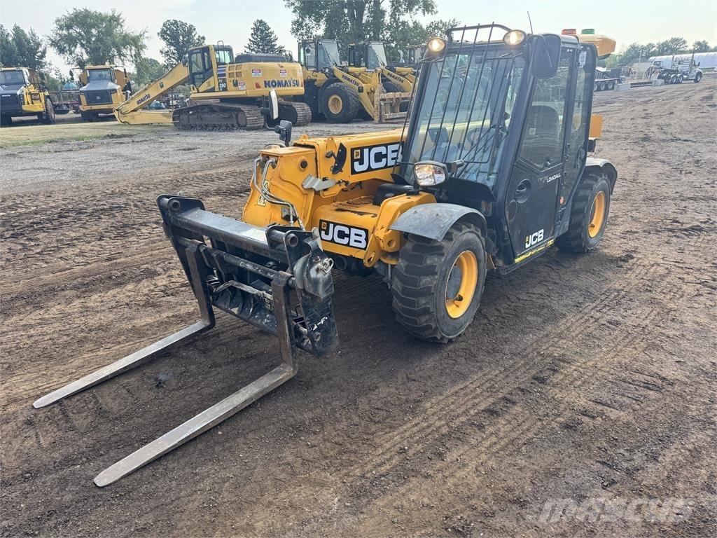 JCB 525-60 Teleszkópos rakodók