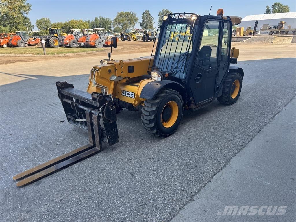 JCB 525-60 Teleszkópos rakodók