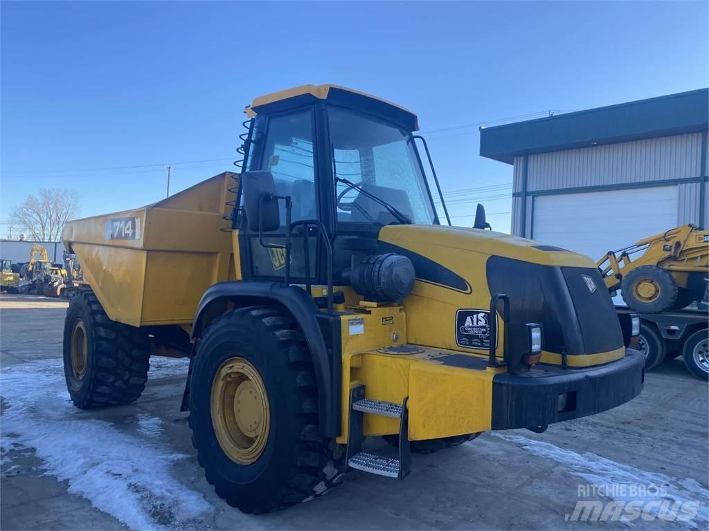 JCB 714 Csuklósdömperek