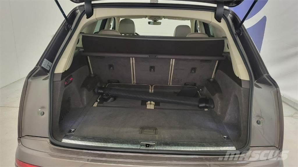 Audi SQ7 Kistehergépjárművek