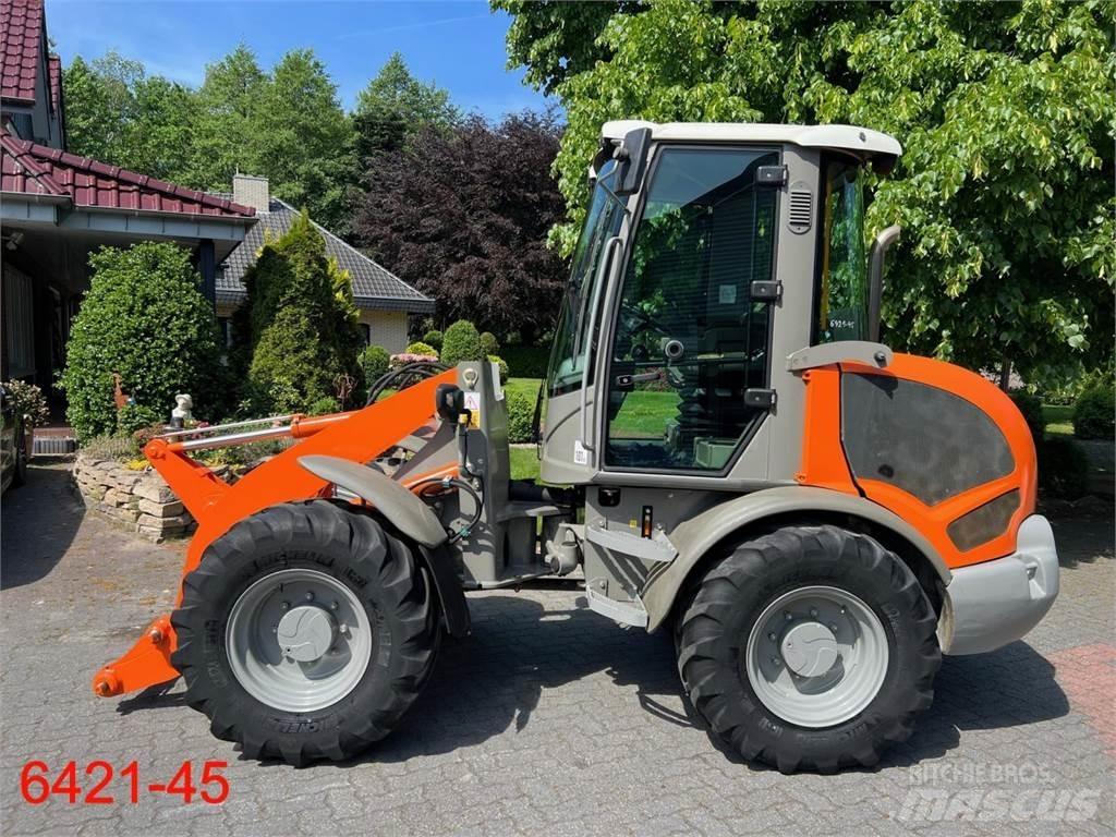 Atlas AR 65 e Gumikerekes homlokrakodók