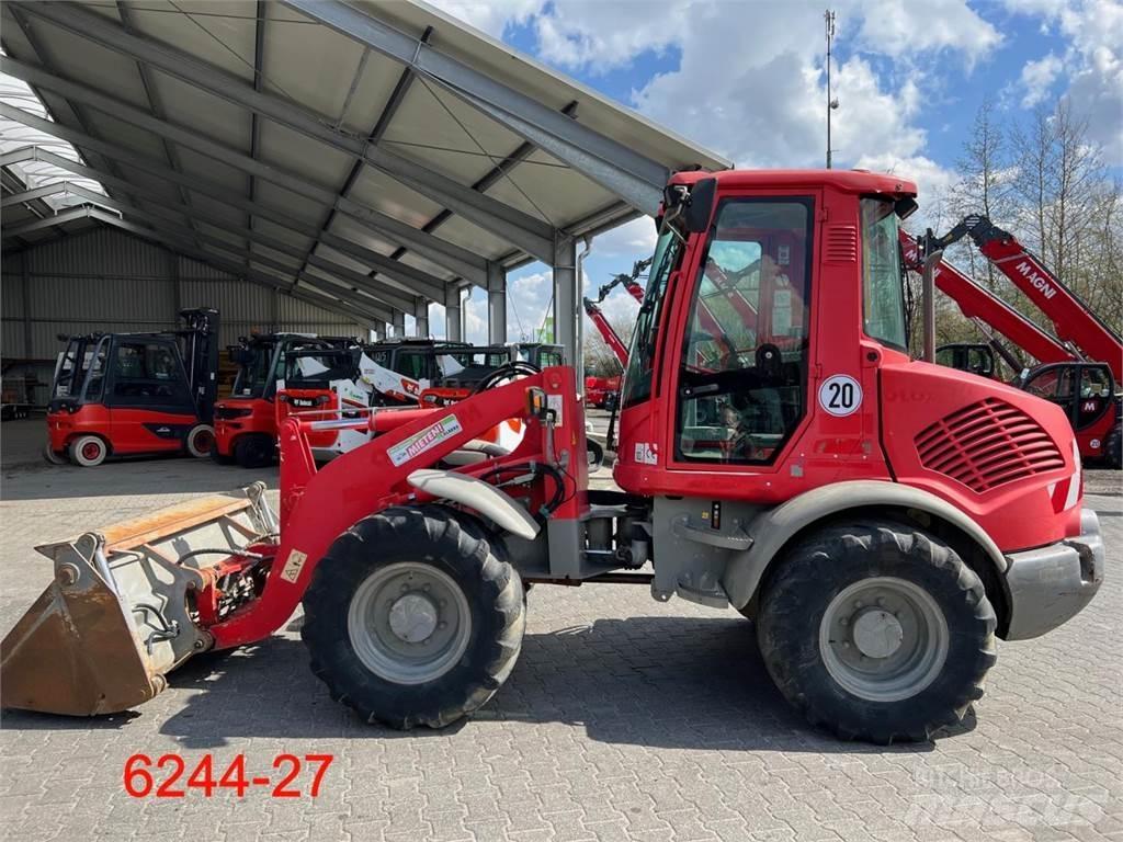 Atlas AR 80 Gumikerekes homlokrakodók