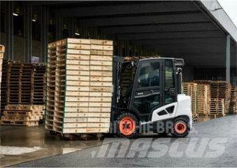 Bobcat D 30 S 9 Dízel targoncák