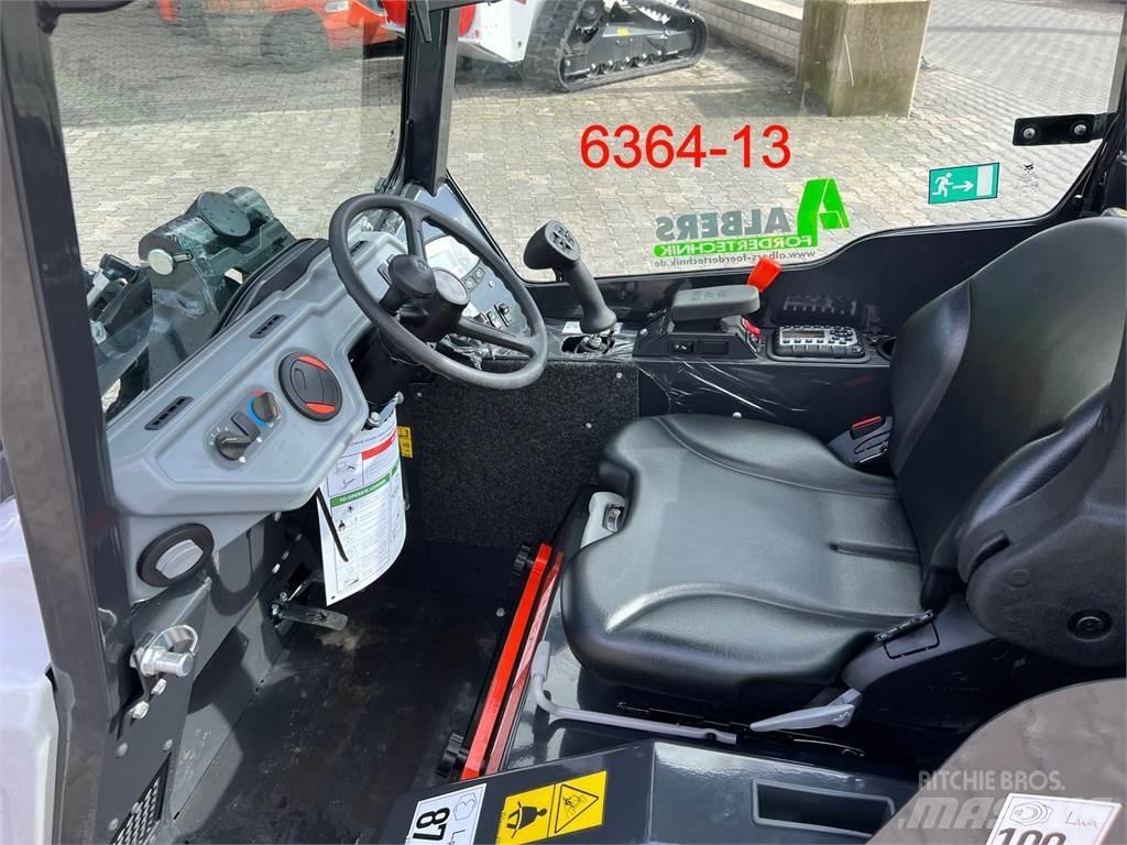 Bobcat L 28 Gumikerekes homlokrakodók