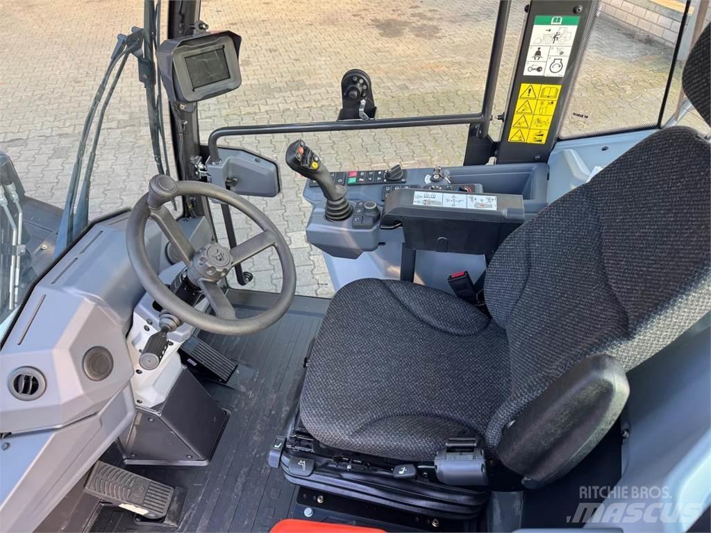 Bobcat L 95 E V Gumikerekes homlokrakodók