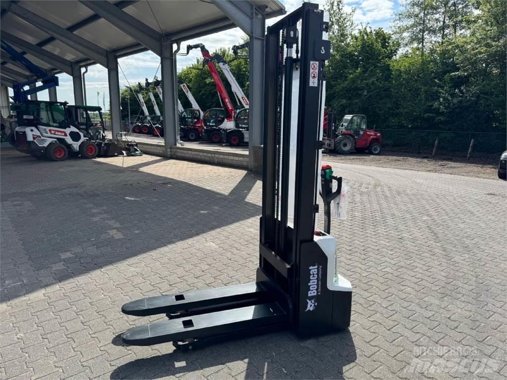 Bobcat LSM 12 N -7 Gyalogkíséretű targonca
