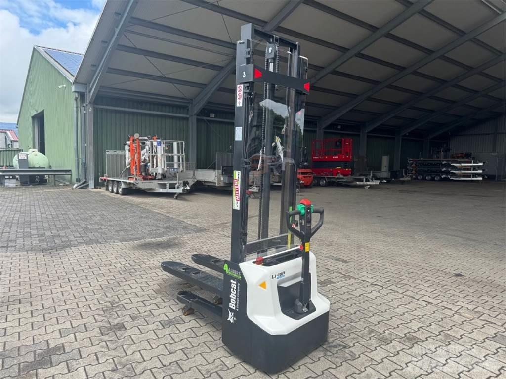 Bobcat LSM12N-7 i Gyalogkíséretű targonca