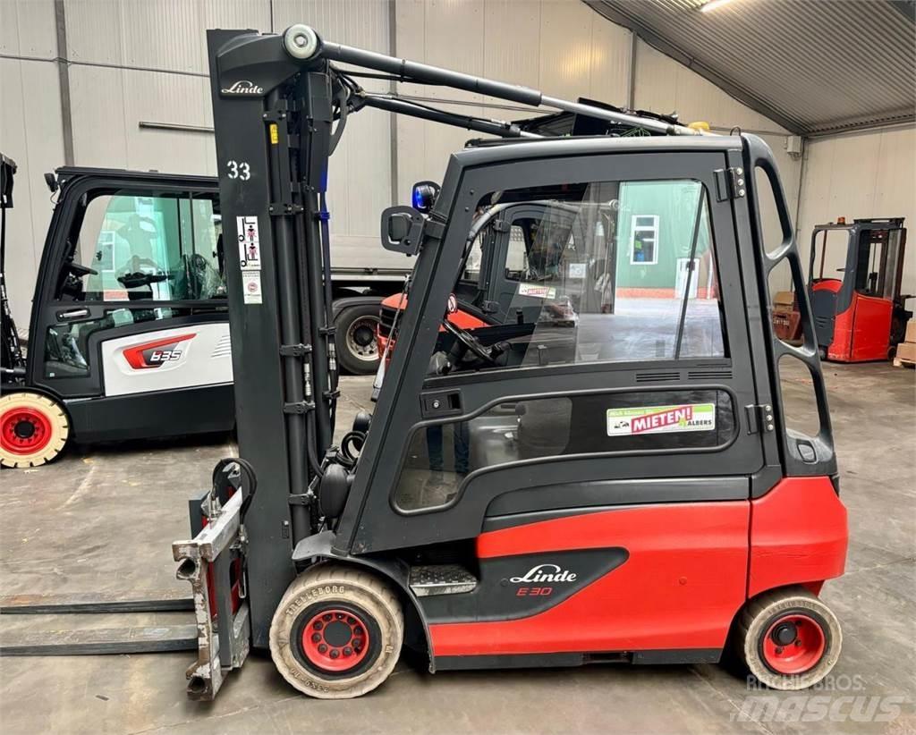 Linde E 30 - 01 Elektromos targoncák