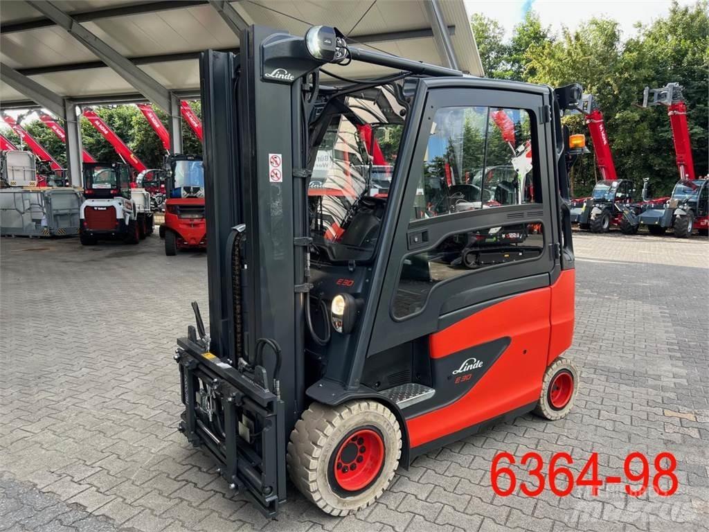 Linde E 30 HL 01 600 Elektromos targoncák