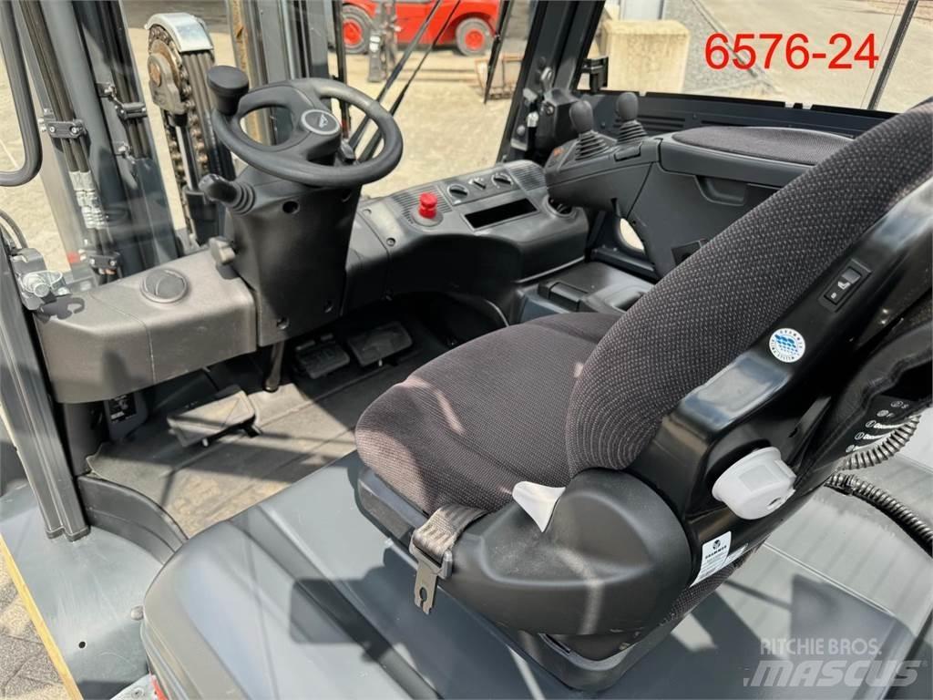 Linde E 50 HL 01 Elektromos targoncák
