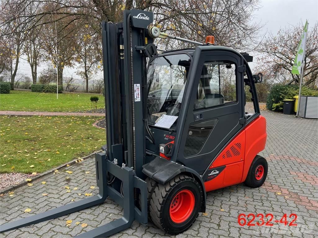 Linde H 30 D 02 EVO Dízel targoncák