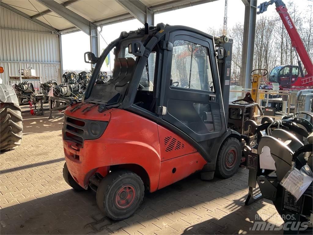 Linde H 30 T 01 Gázüzemű targoncák