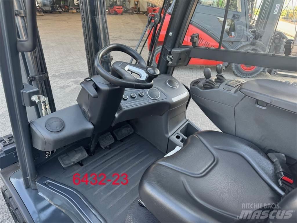 Linde H 30 T 01 Gázüzemű targoncák