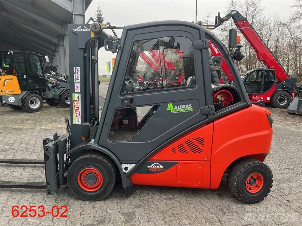 Linde H 30 T 02 EVO Gázüzemű targoncák