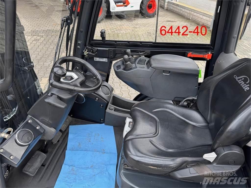 Linde H 35 T 01 Gázüzemű targoncák