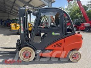 Linde H 35 T -02 Gázüzemű targoncák