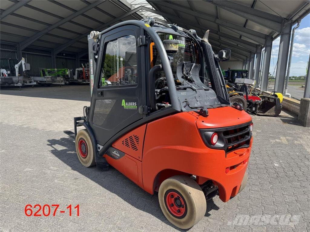 Linde H 35 T -02 Gázüzemű targoncák