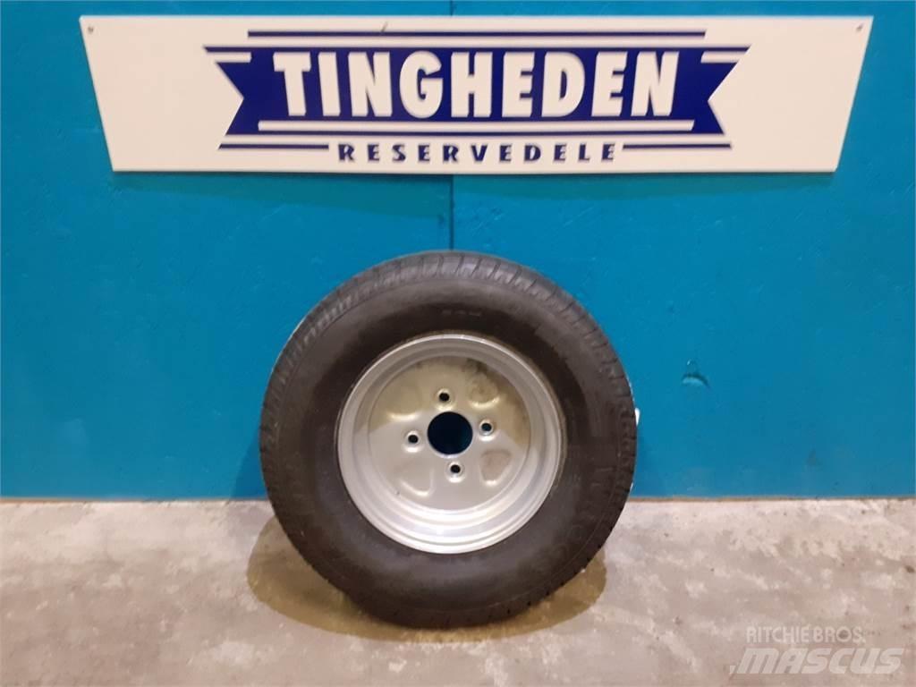  10 145R10 Gumiabroncsok, kerekek és felnik