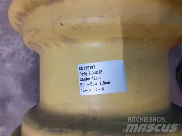  12'' 7.00x12 Gumiabroncsok, kerekek és felnik
