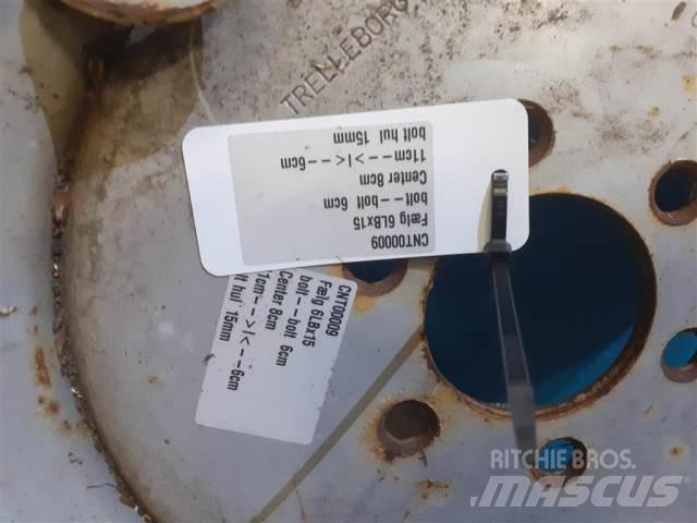  15 6LBx15 Gumiabroncsok, kerekek és felnik