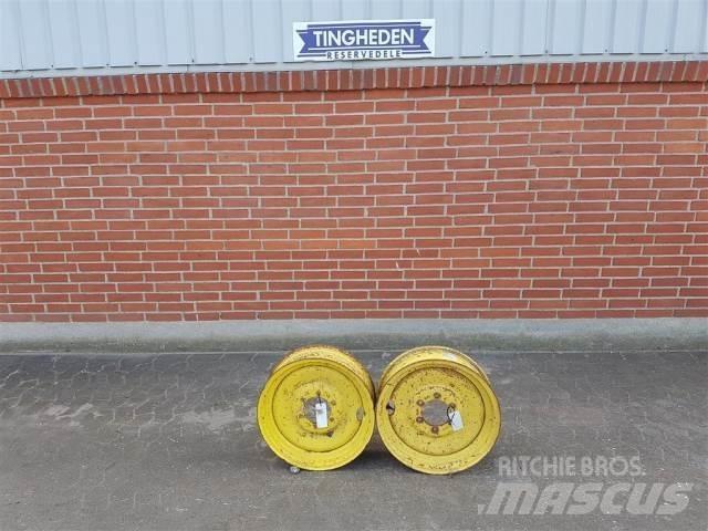  18 5.50FX18 Gumiabroncsok, kerekek és felnik