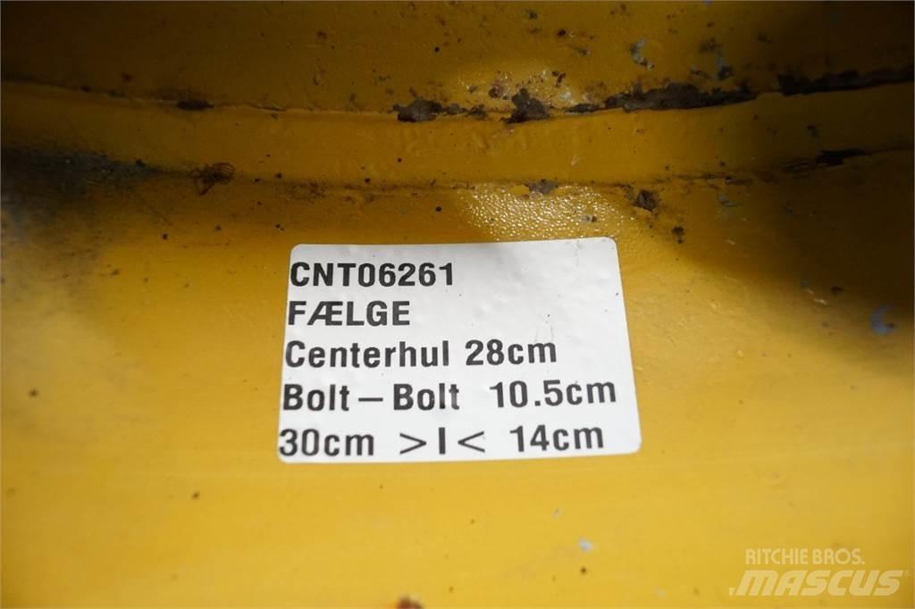  24 16LX24 Gumiabroncsok, kerekek és felnik