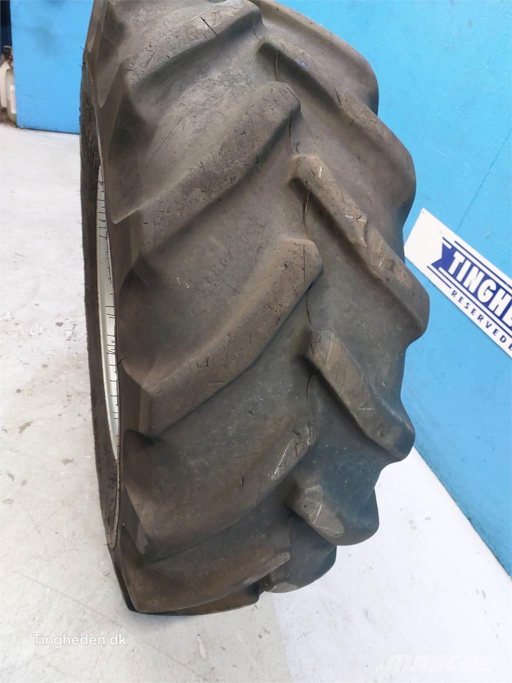  24 460/70R24 Gumiabroncsok, kerekek és felnik