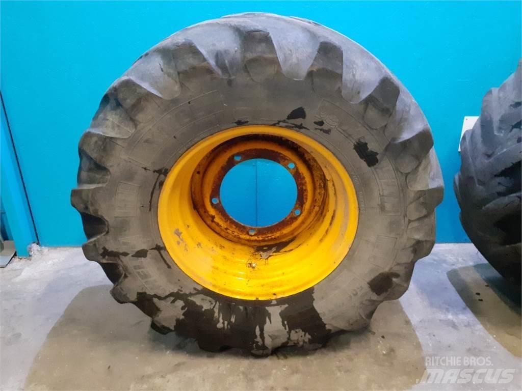  24 500/70R24 Gumiabroncsok, kerekek és felnik