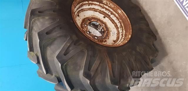  26 23.1-26 Gumiabroncsok, kerekek és felnik