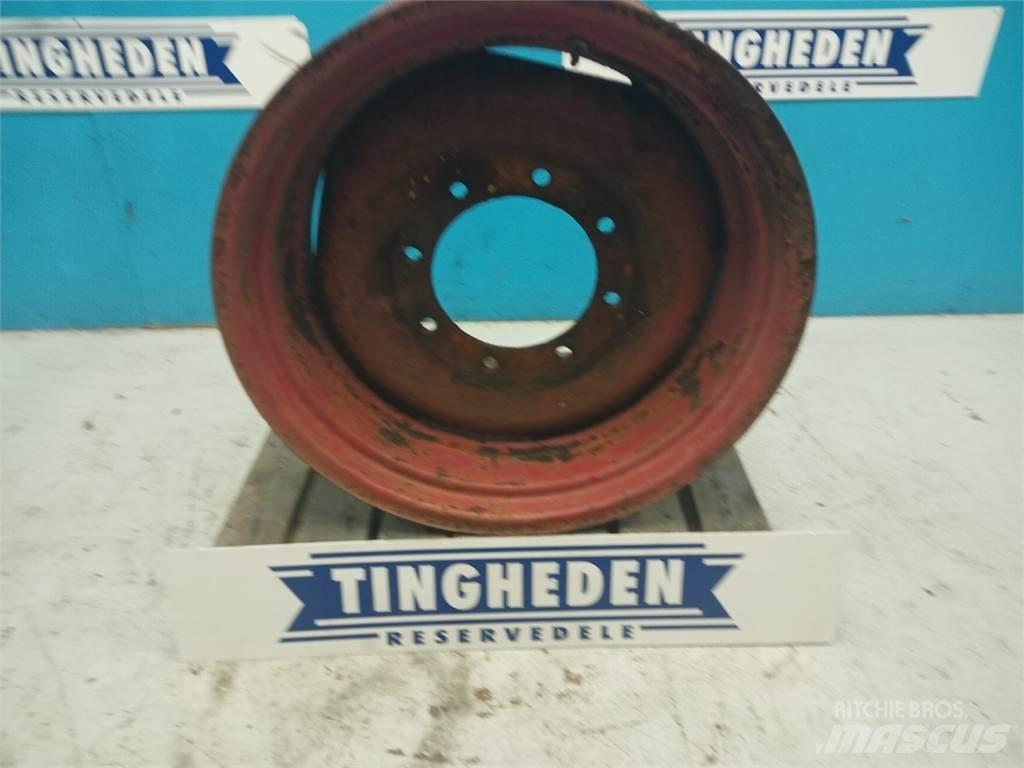  26 DW12X26 Gumiabroncsok, kerekek és felnik
