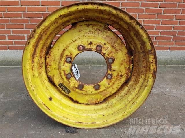  26 DW16X26 Gumiabroncsok, kerekek és felnik