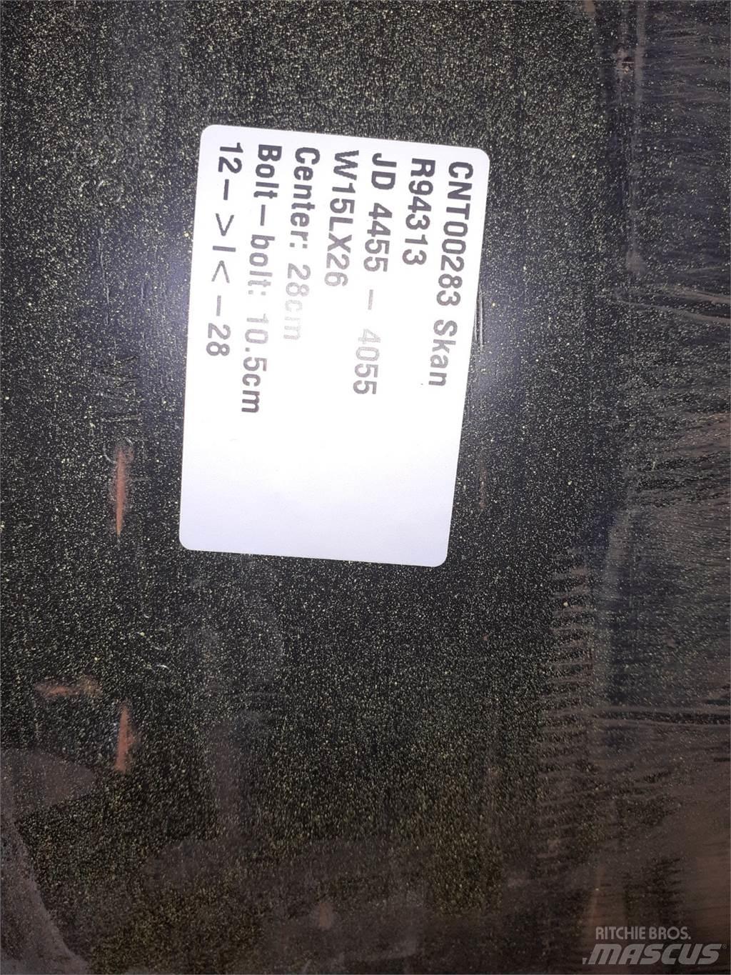  26 W15LX26 Gumiabroncsok, kerekek és felnik
