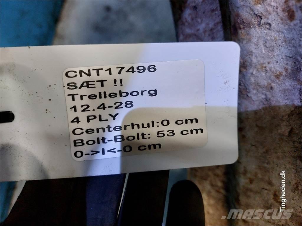  28 12.4-28 Gumiabroncsok, kerekek és felnik