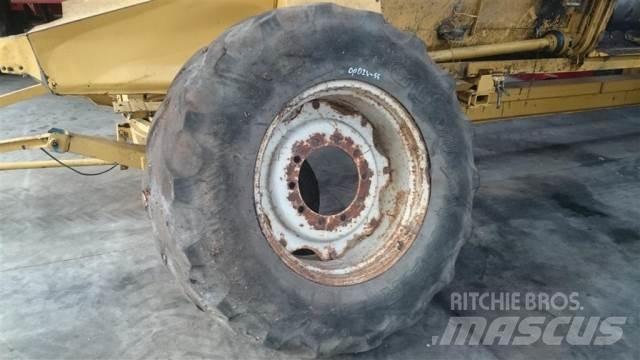  28 16.9R28 Gumiabroncsok, kerekek és felnik