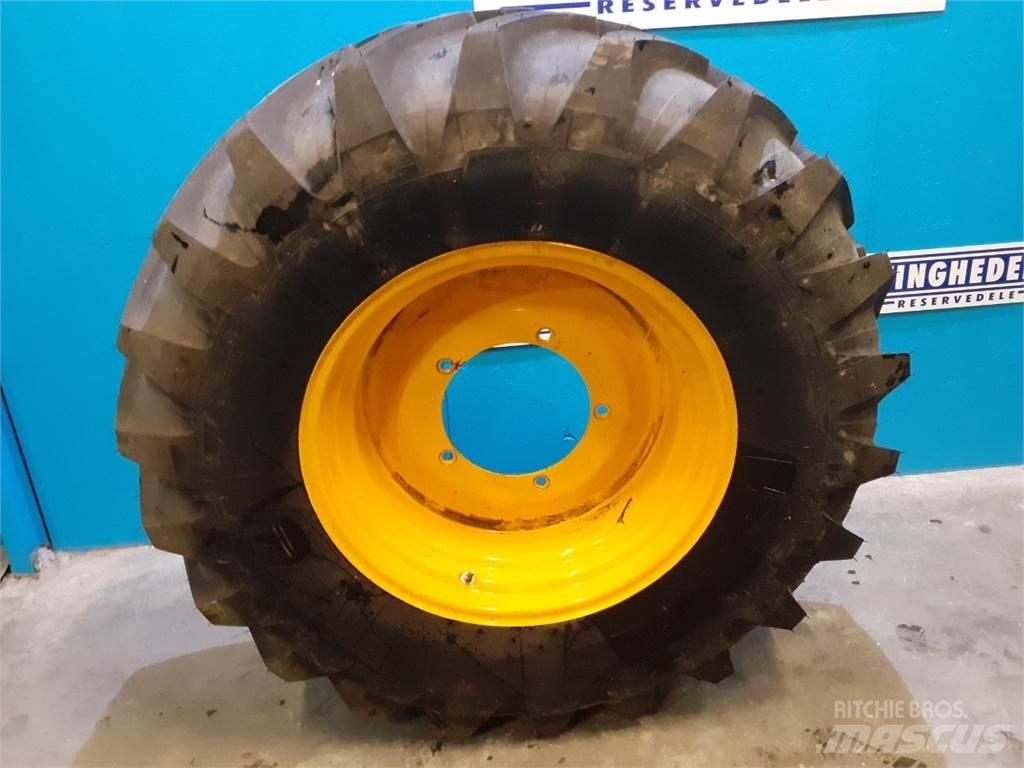  28 440/80R28 Gumiabroncsok, kerekek és felnik