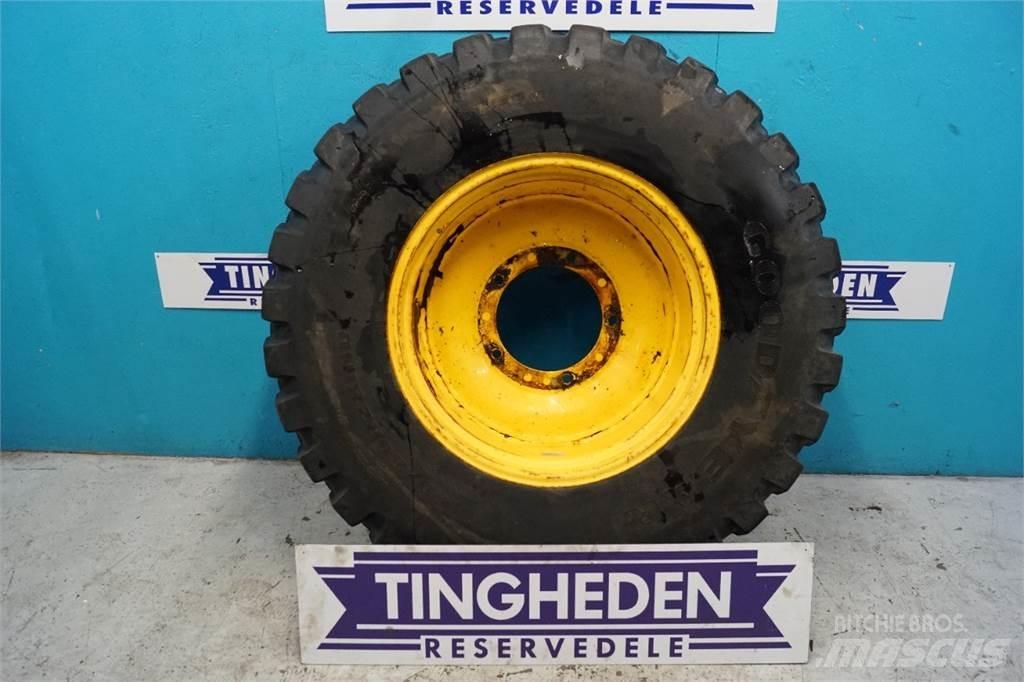  28 440/80R28 Gumiabroncsok, kerekek és felnik