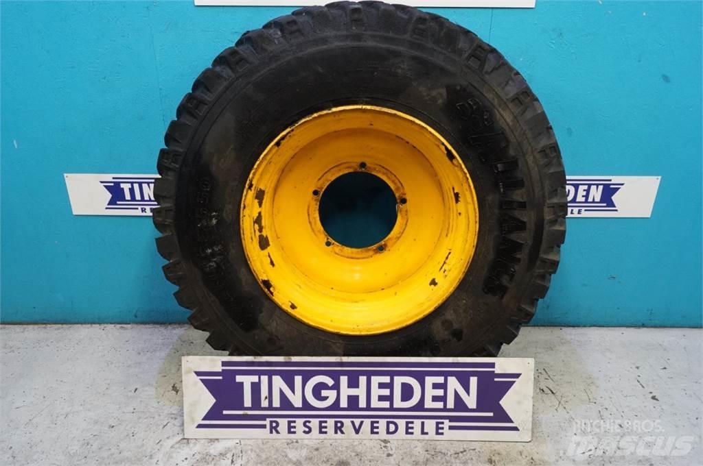  28 440/80R28 Gumiabroncsok, kerekek és felnik