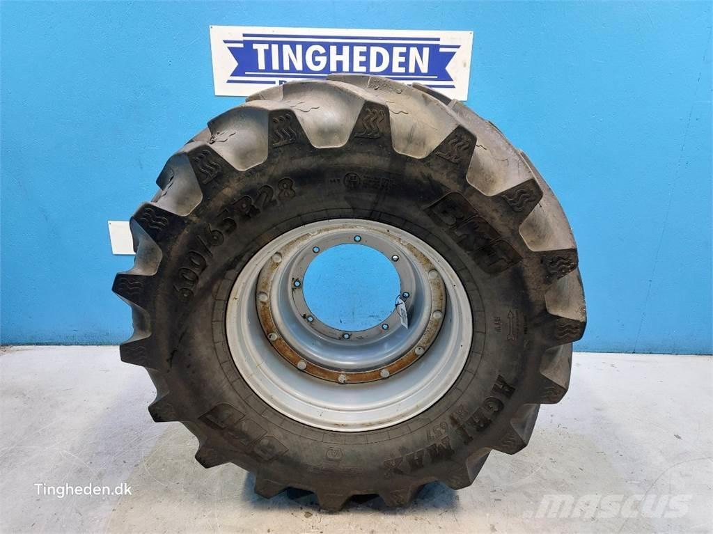  28 600/65R28 Gumiabroncsok, kerekek és felnik