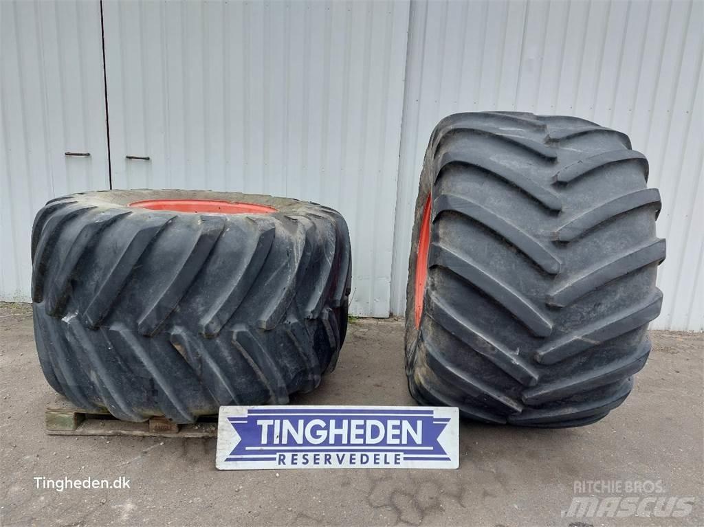  32 1050/50 R32 Gumiabroncsok, kerekek és felnik