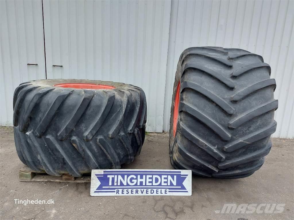  32 1050/50R32 Gumiabroncsok, kerekek és felnik