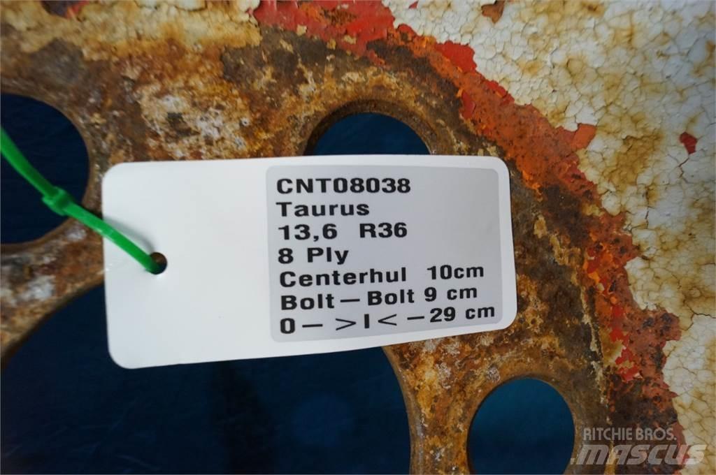  36 13.6R36 Gumiabroncsok, kerekek és felnik