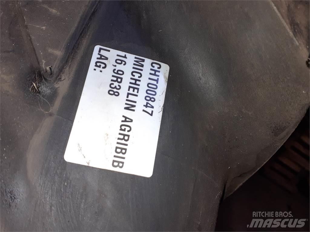  38 16.9R38 Gumiabroncsok, kerekek és felnik