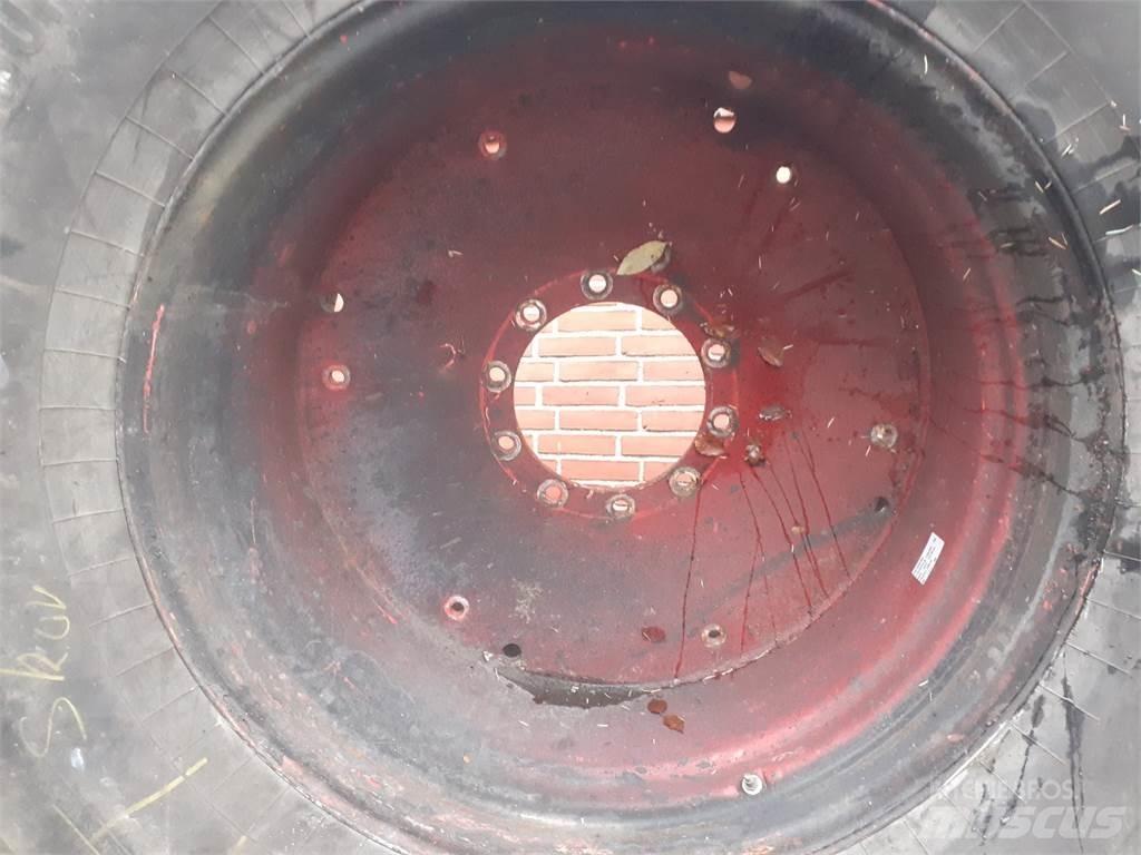  38 750/65R38 Gumiabroncsok, kerekek és felnik