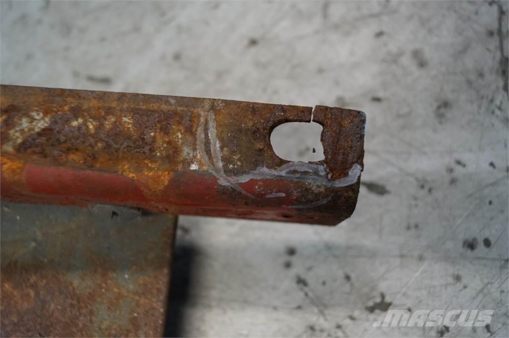 CASE 1460 Homok és Sószórók