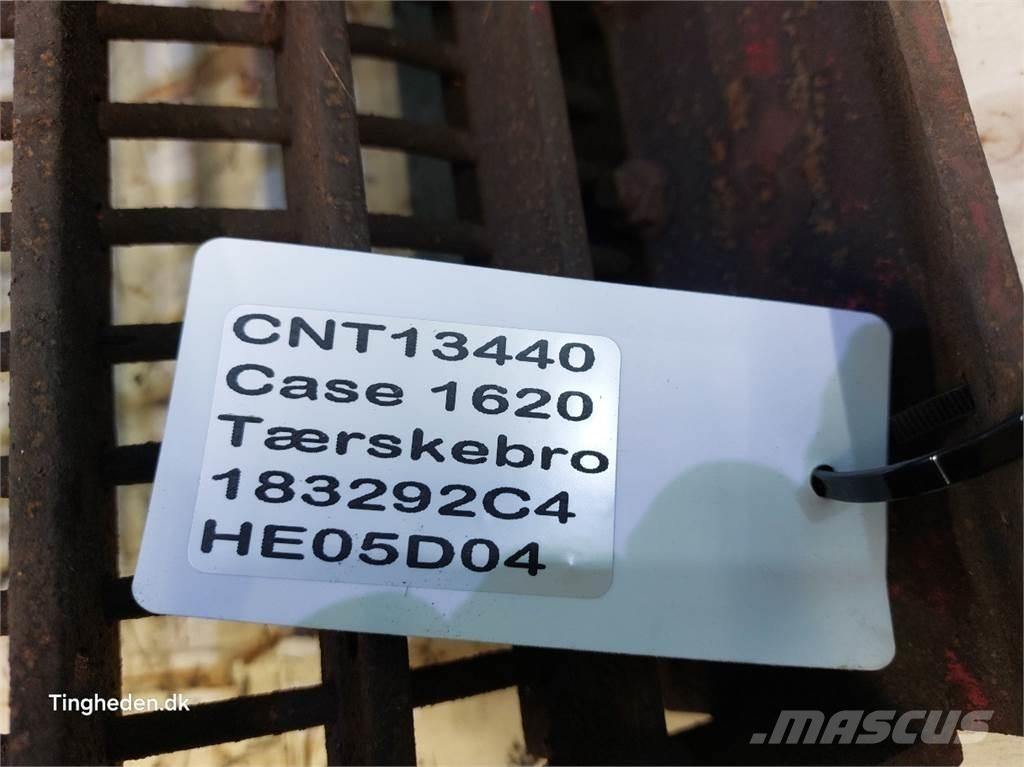 CASE 1620 Kombájn tartozékok