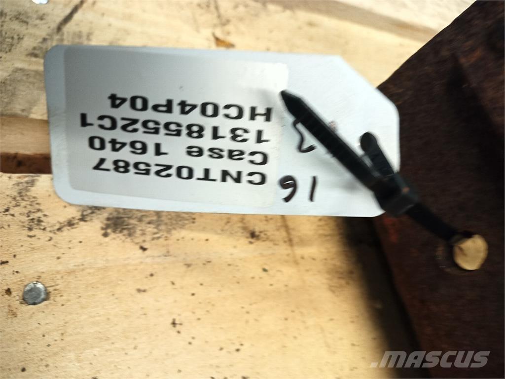 CASE 1640 Kombájn tartozékok